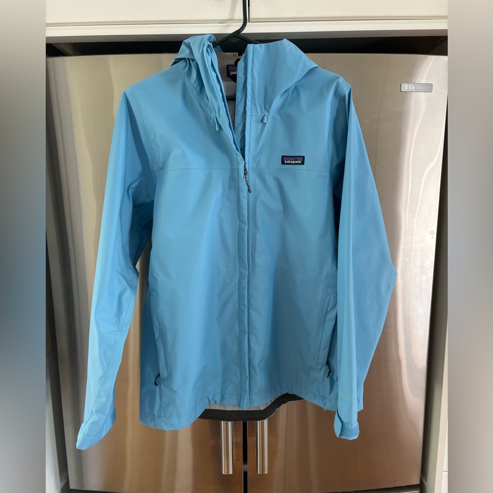 Women’s Patagonia Torrentshell 3L Rain  Jacket in Abundant Blue, Size L